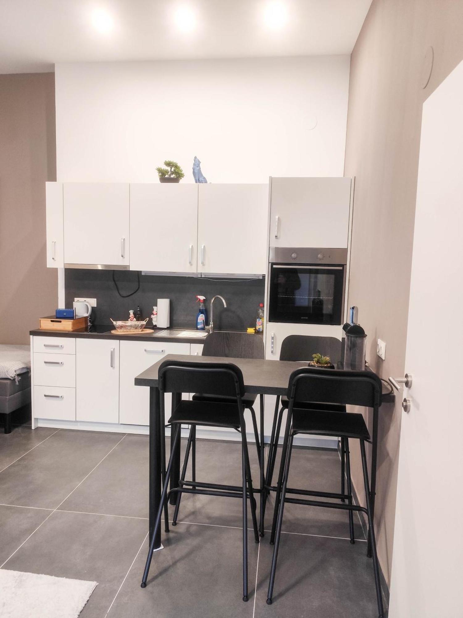 Cozy Apartments In Central Location With Free Parking Wien Exterior foto